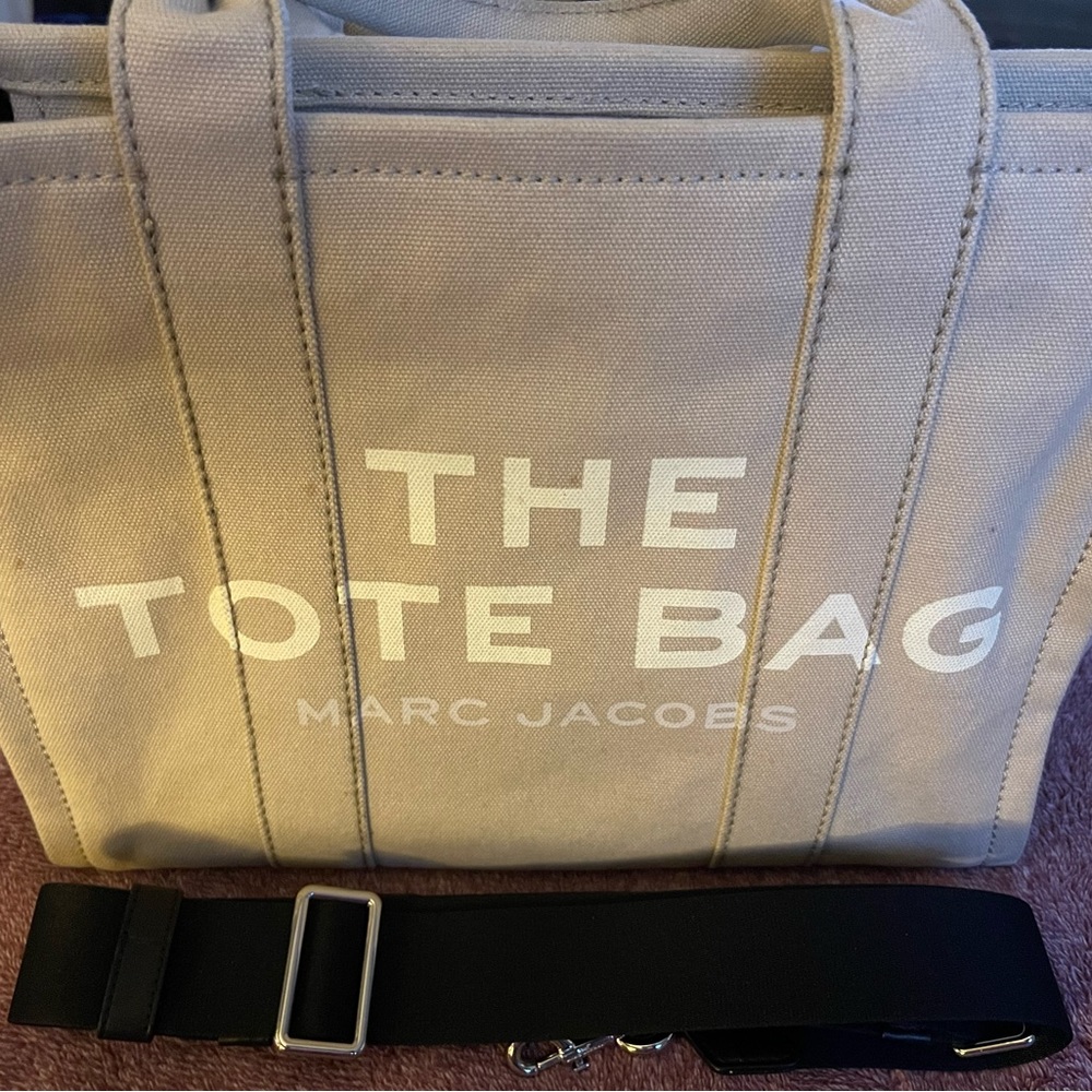 Marc Jacobs “The Tote Bag”